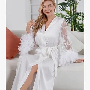 Elegant White Lace Trim Robe wedding